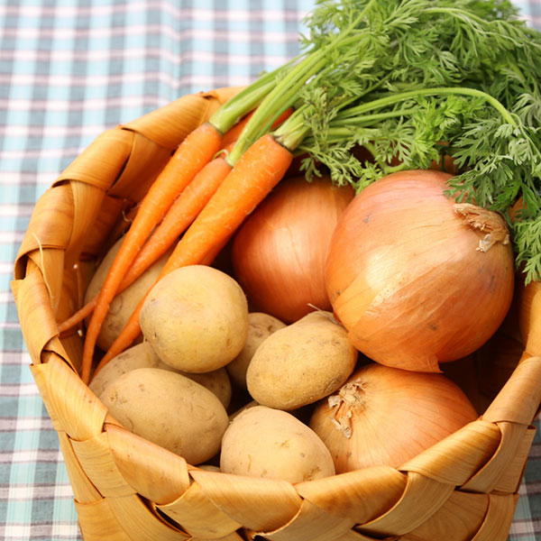 自家製野菜たっぷりのニンニク入りカレー